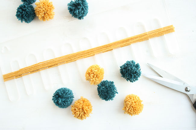 blumen aus pompons, pompon-blumen selber machen mit "kati make it"!, Design ideen